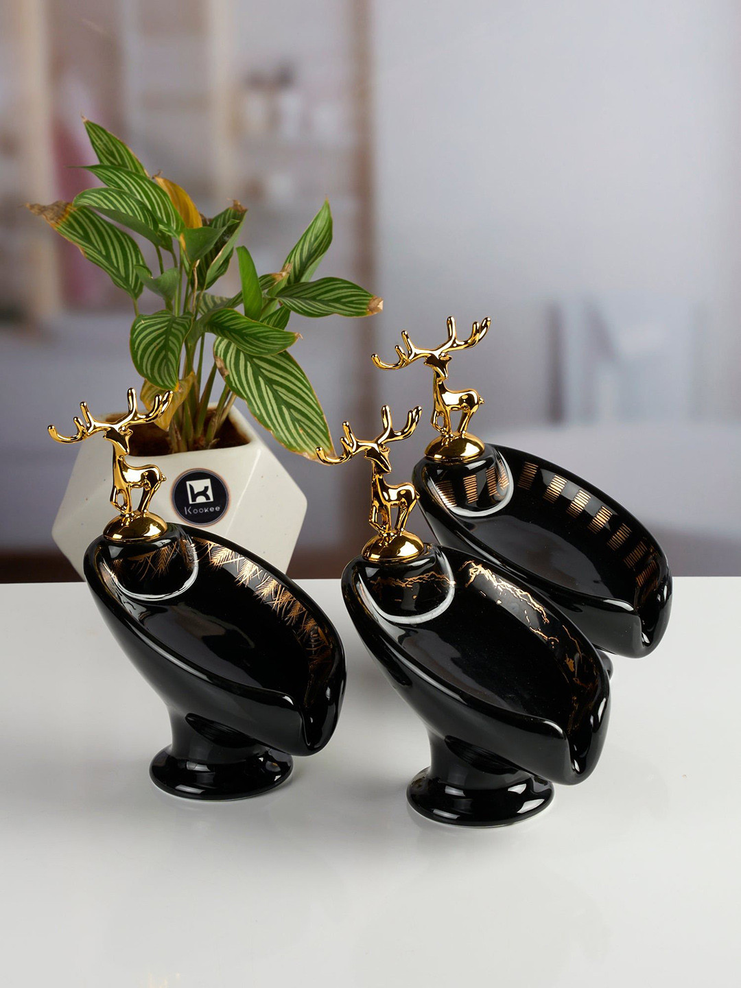 Kookee Black & Gold Toned 2 Pieces Printed Ceramic Soap Dishes