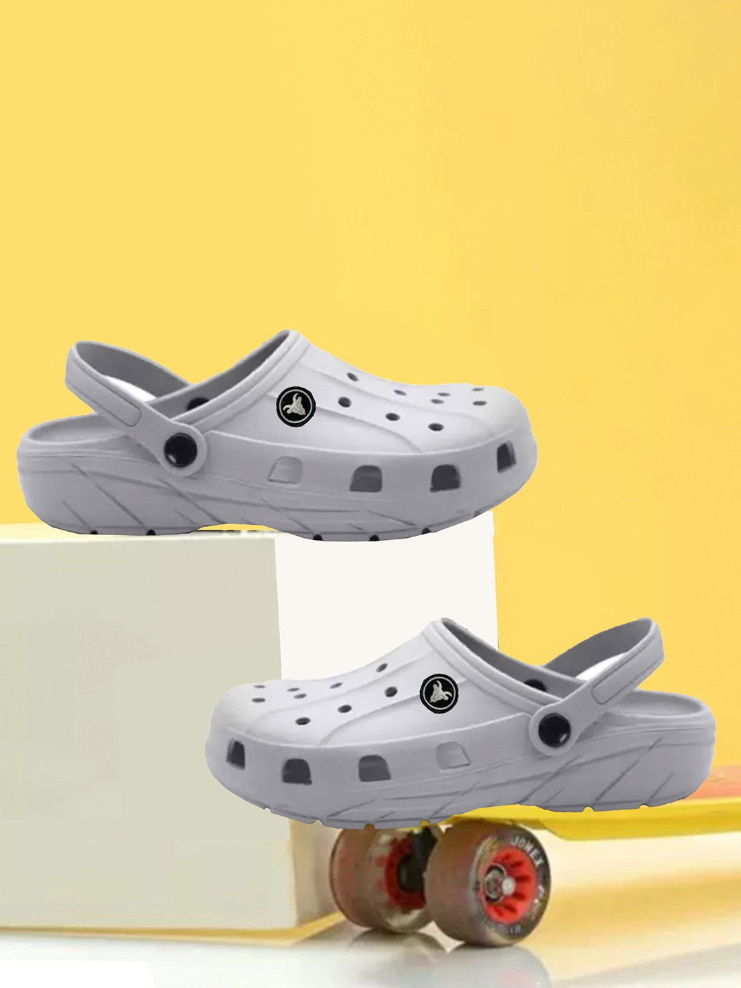 LIFA TRADERS Men Self Design Clogs