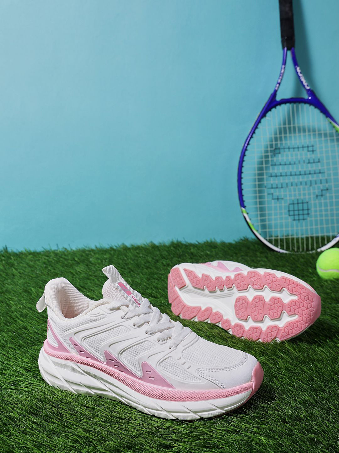 Action Women Colourblocked Round Toe Ultra Comfort Breathable Lace-Up Sports Shoes
