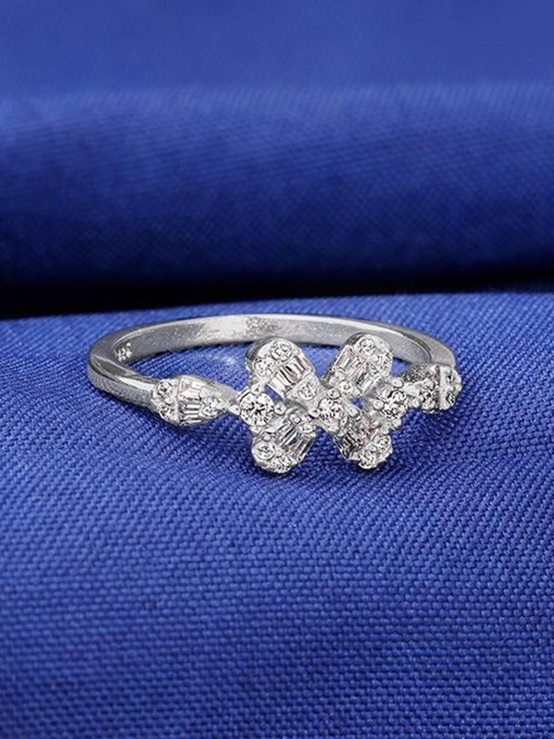 GIVA  Silver Elegant Ring