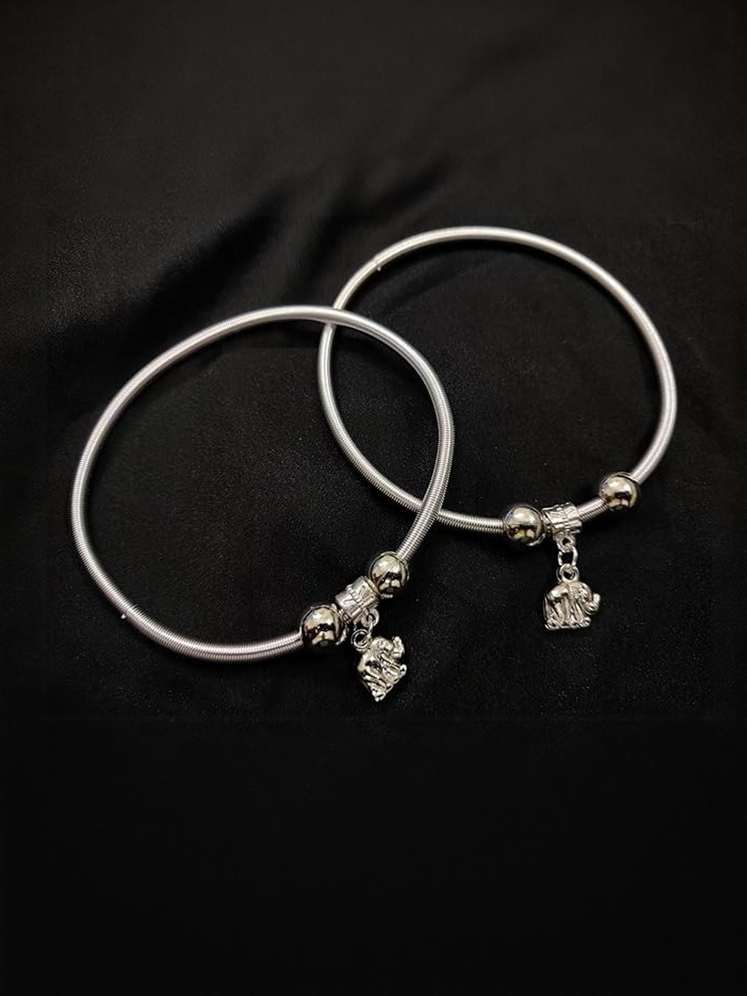 Lovemi Movements Pair Of 1 Silver-Plated Anklet