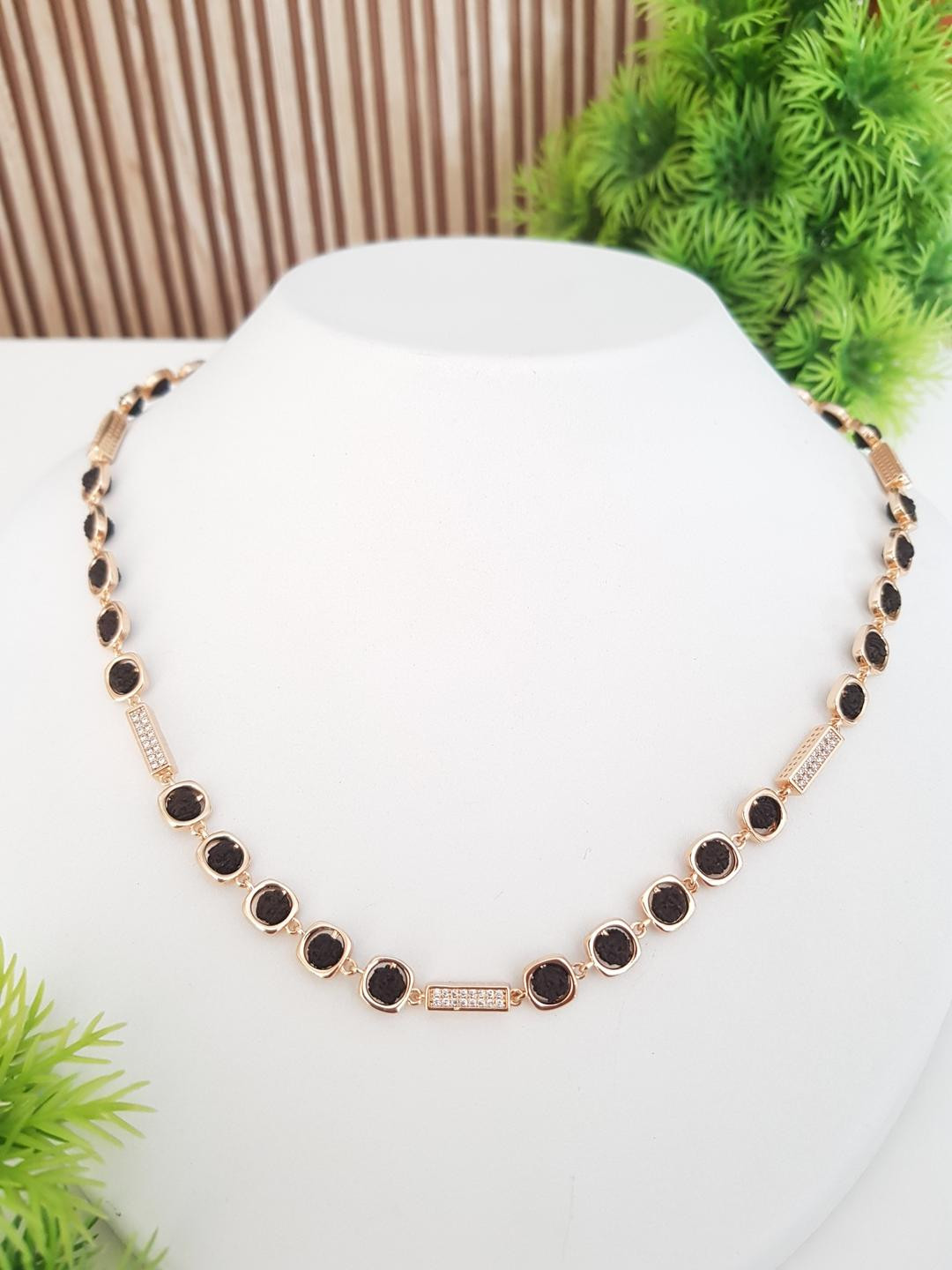 JKL Jewelry Men Brass Rose Gold-Plated Rudraksha Studded Temple Chain