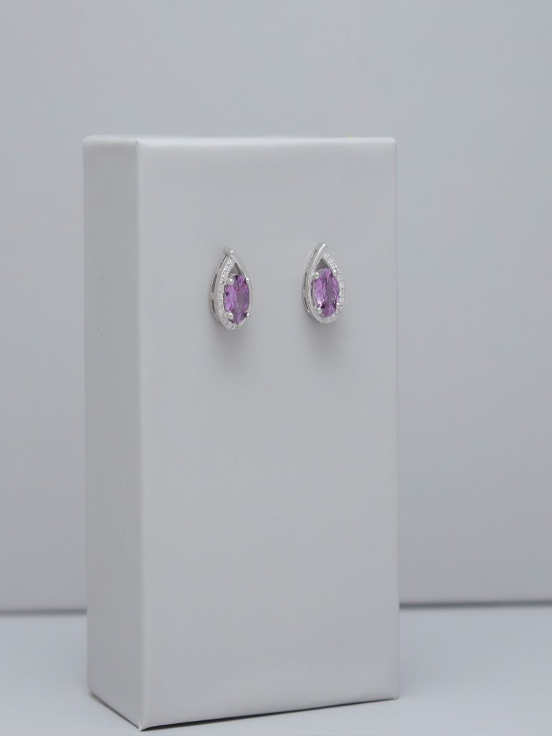 TASSYA Silver-Plated Amethyst Studded Teardrop Shaped Studs