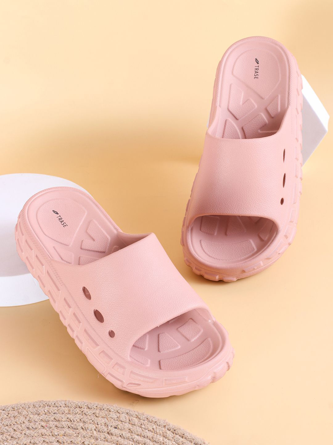 TRASE Women Slip-on Sliders