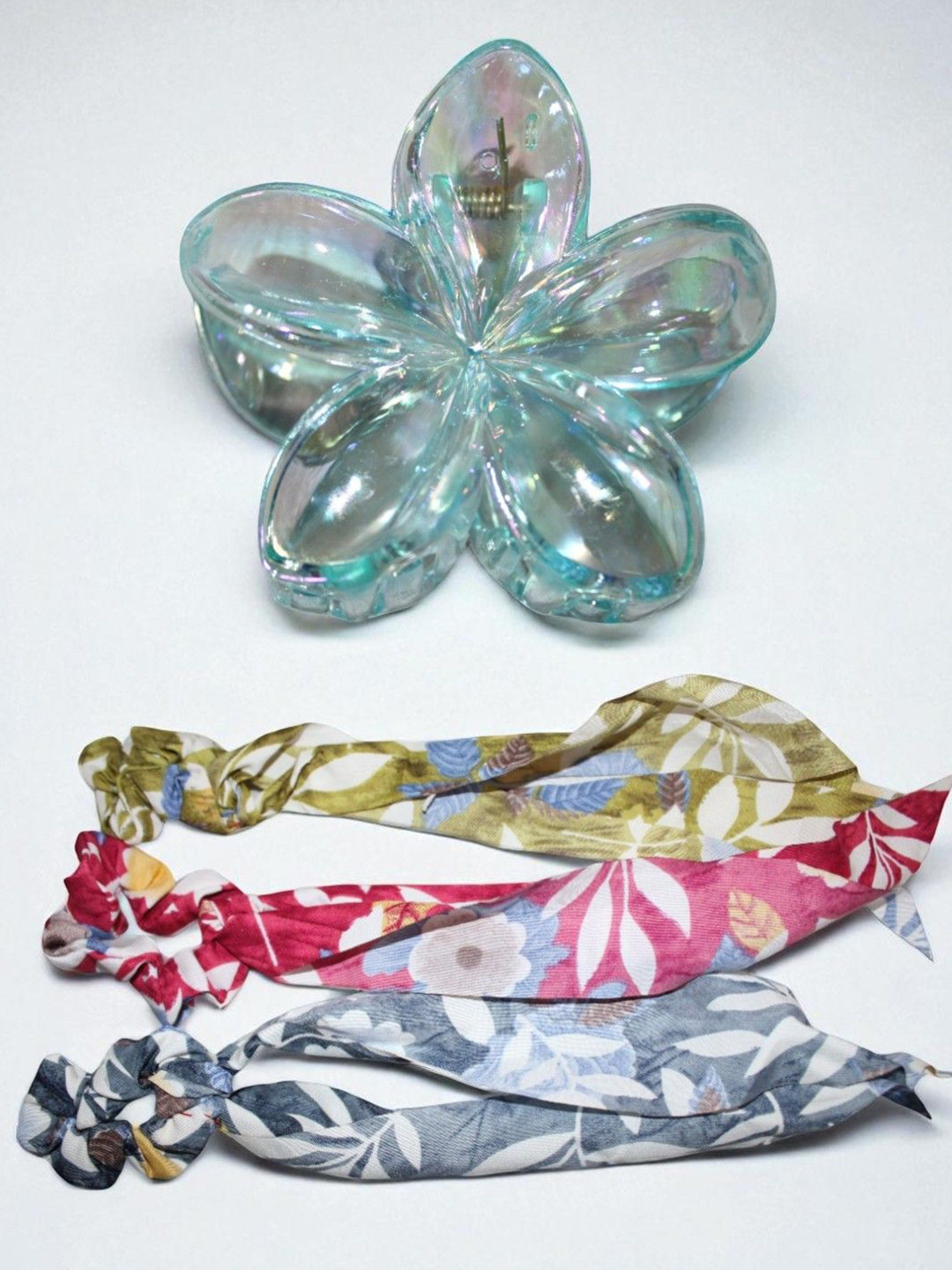 Jolly Faces Women Set of 4 Hairclaw & Srunchie Rubberband
