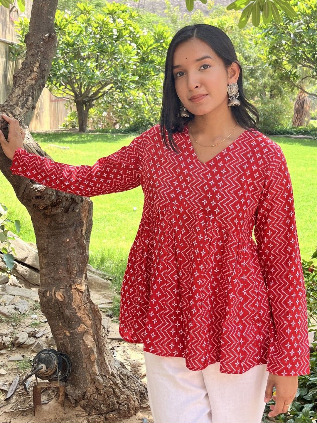 DECORIS Women Ethnic Motifs Printed V-Neck Peplum Top