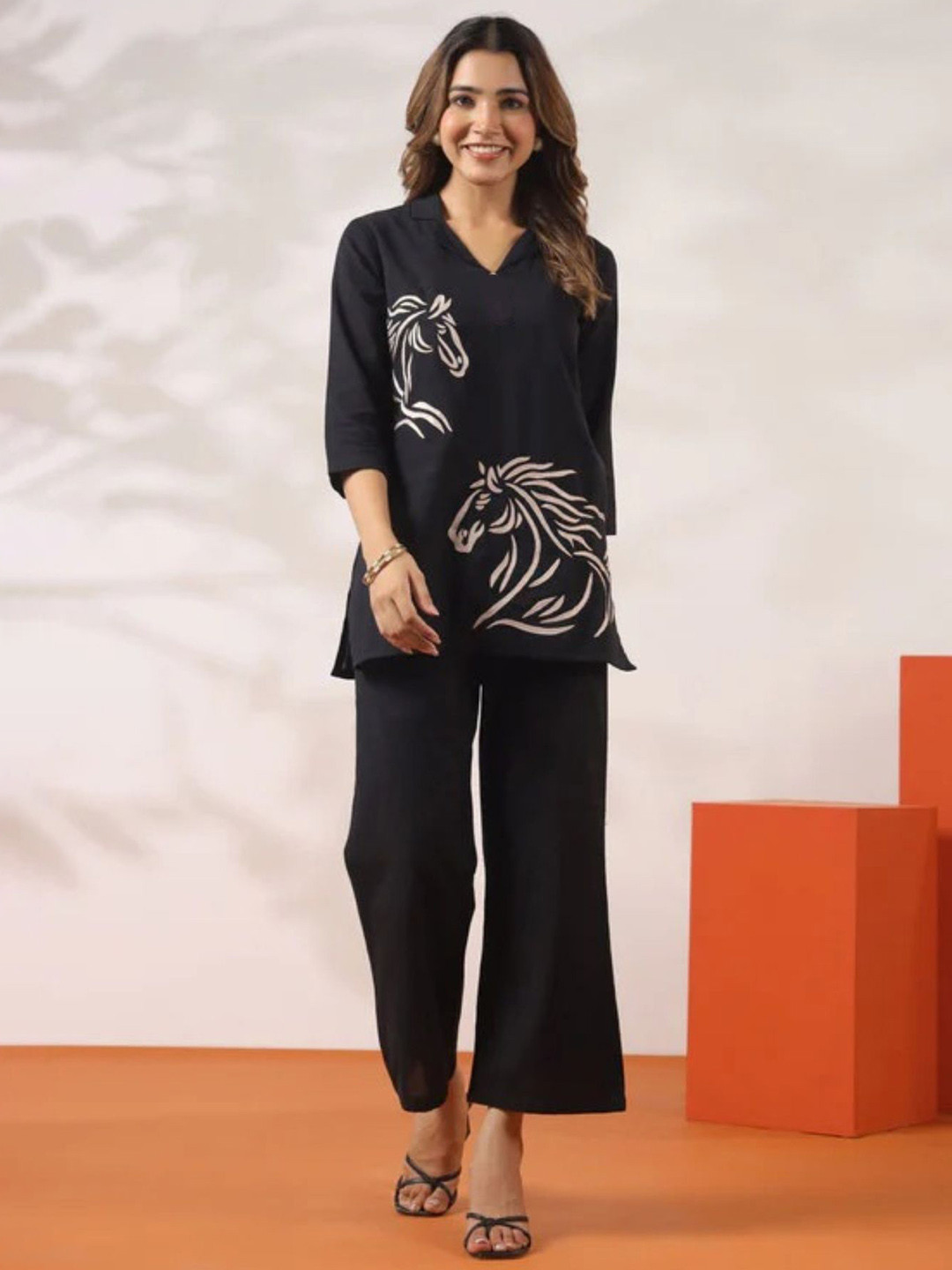 KALINI Horse Printed V Neck Viscose Rayon Tunic With Trousers