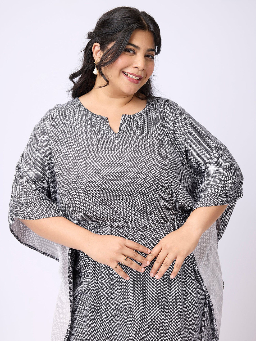 Big Hello - The Plus Life Women Plus Size Printed Kimono Sleeve Kaftan Dress