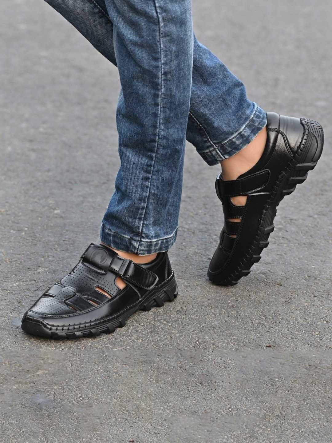 Rising Wolf Men Fisherman Sandals