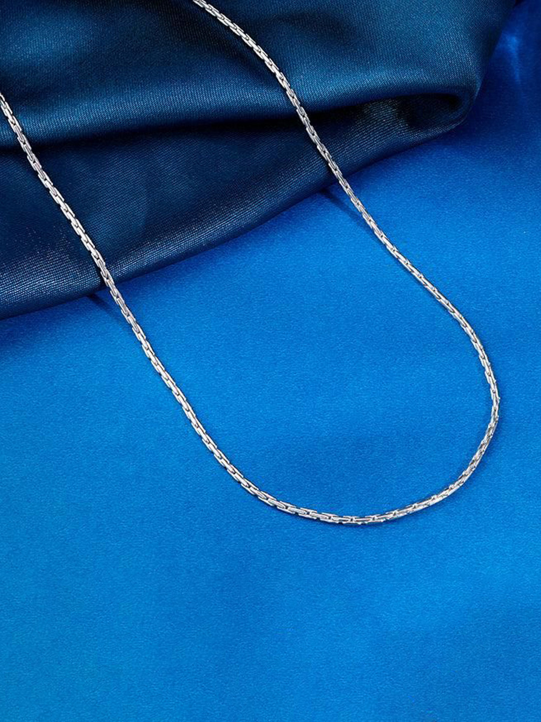 GIVA 925 Stertling Silver Rhodium-Plated Zircon Studded Necklace