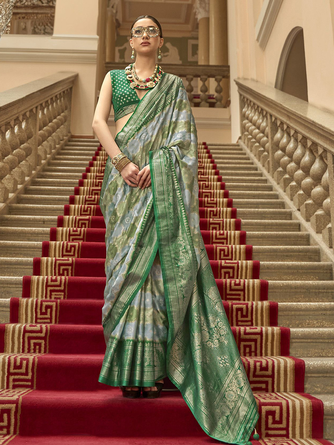 elora Colourblocked Wovem Design Zari Saree