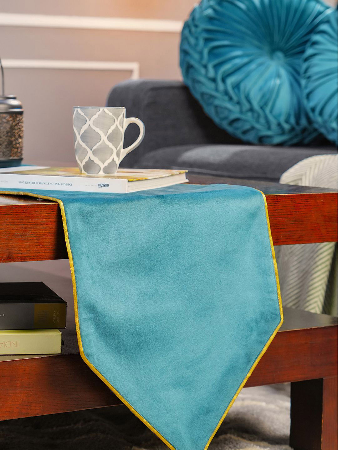 MASPAR 4 Seater Table Runner With Cushions