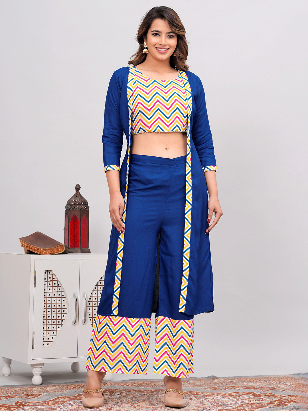 SHOBHIT Women Printed Sleeveless Crop Top & Jacket With Palazzos Set