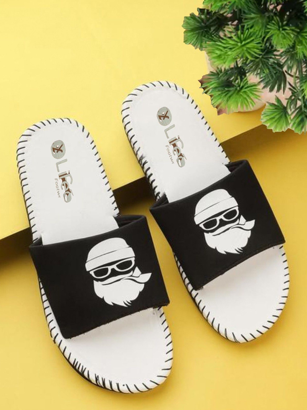 LIFA TRADERS Men Printed Slip-On Flip Flops