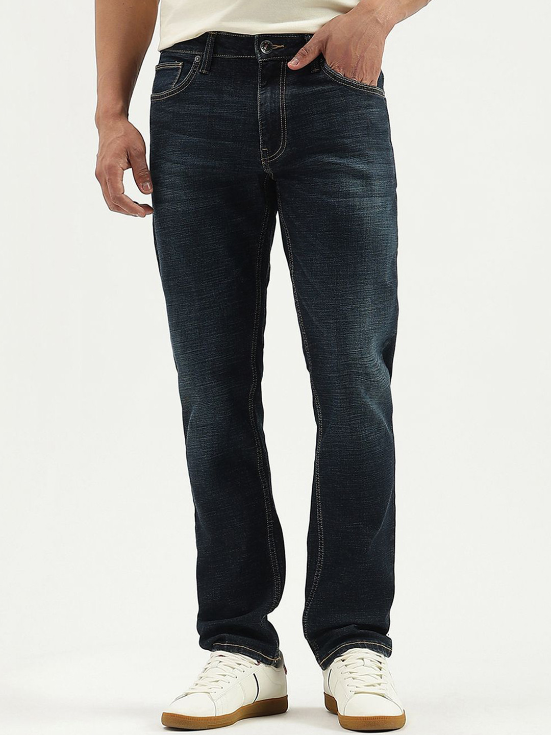United Colors of Benetton Men Straight Fit Mid-Rise Jean