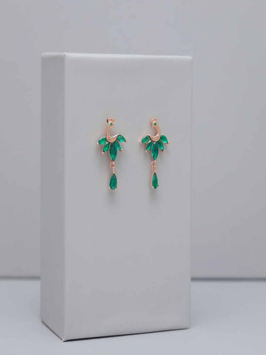 TASSYA Silver-Plated Emerald Studded Teardrop Shaped Studs