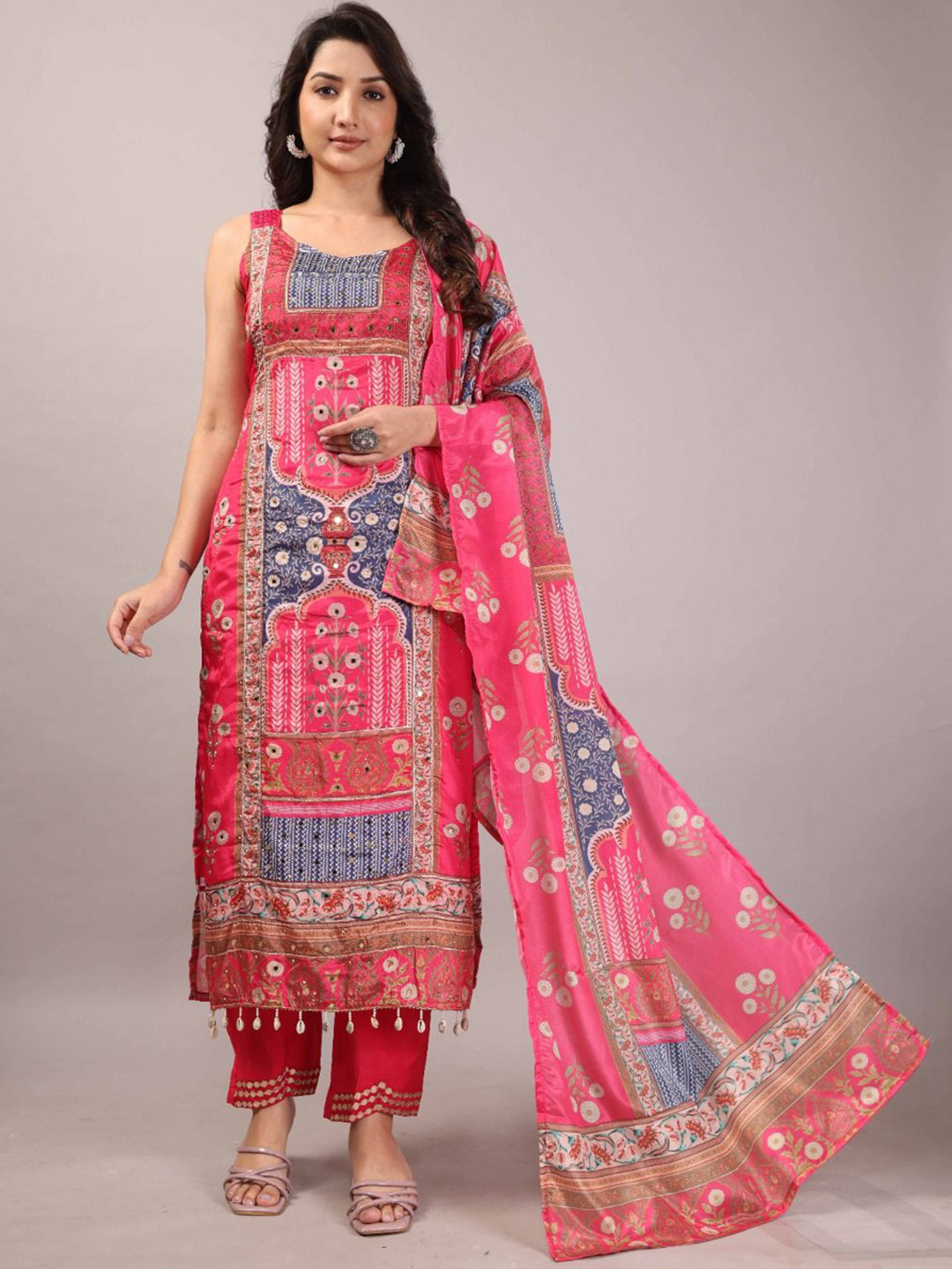 Kudbi Women Floral Printed Kurta with Trouser & Dupatta