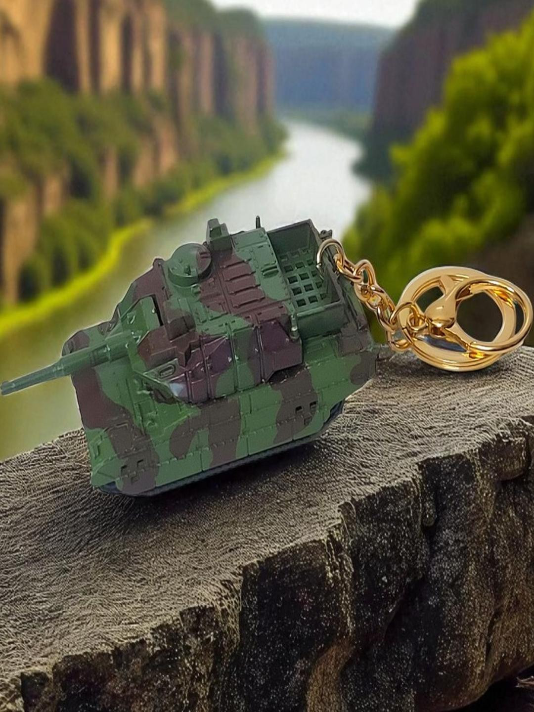 ADOREAL Green Tank Keychain