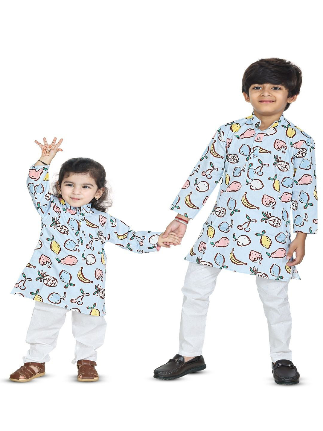 BABY CLOSET Kids Quirky Printed Mandarin Collar Pure Cotton Straight Kurta With Trousers
