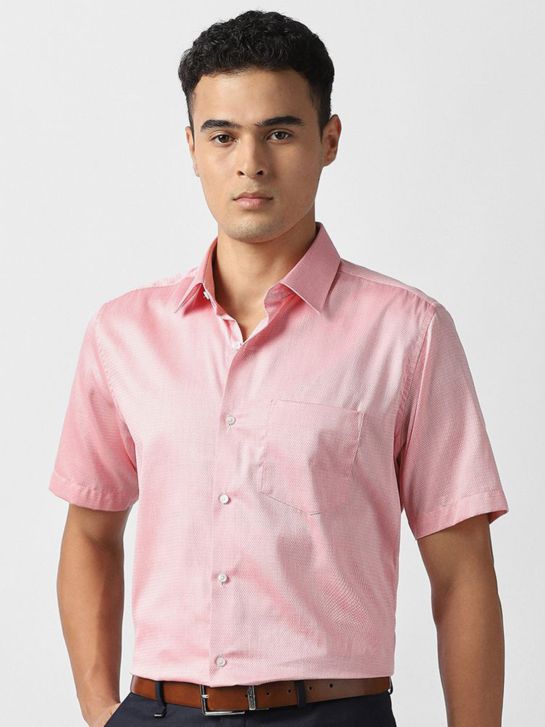 Van Heusen Men Textured Half Sleeves Shirt