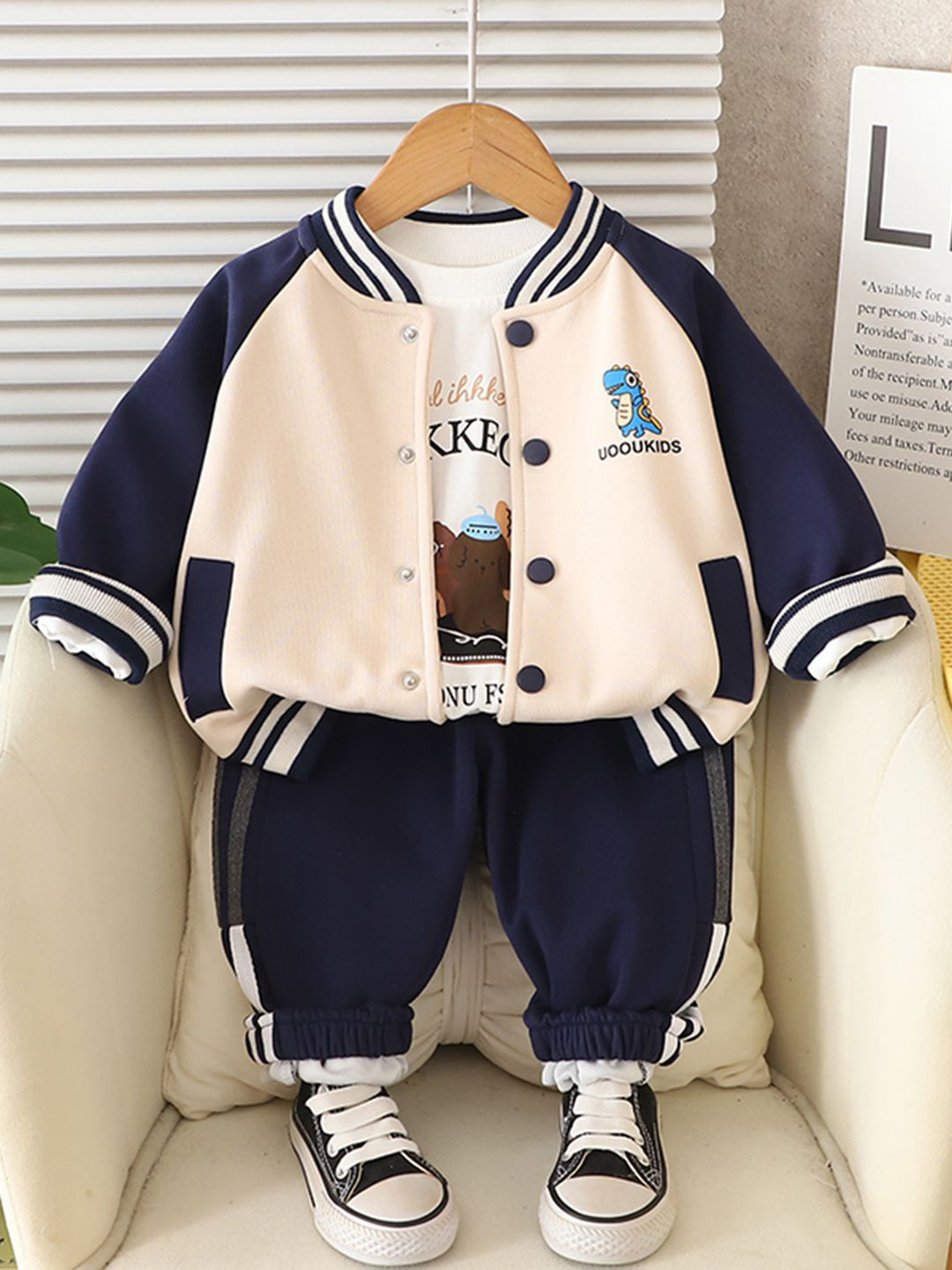 INCLUD Boys Printed T-Shirt & Jacket With Joggers