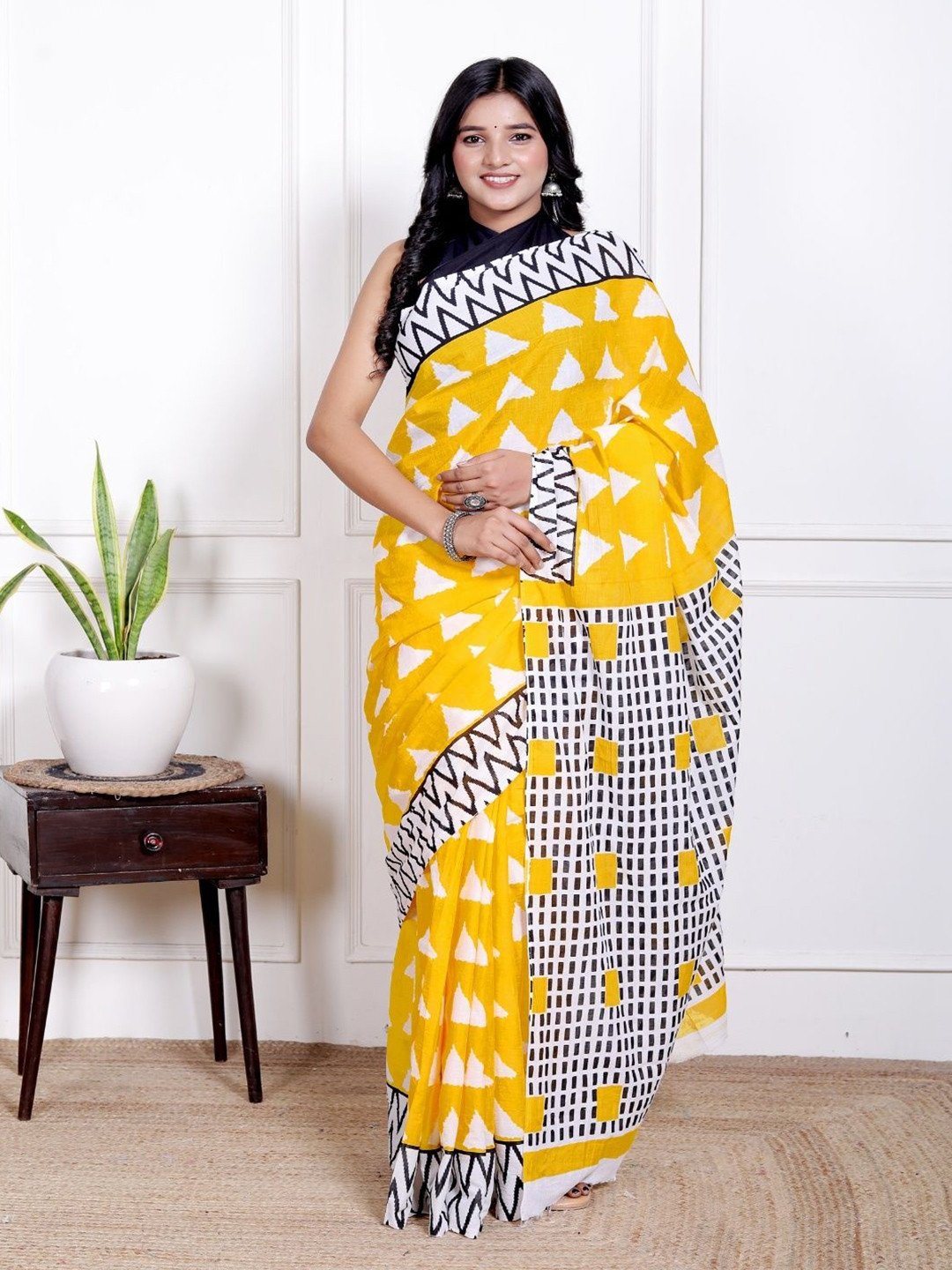 Lovwear Printed Pure Cotton Ikat Saree