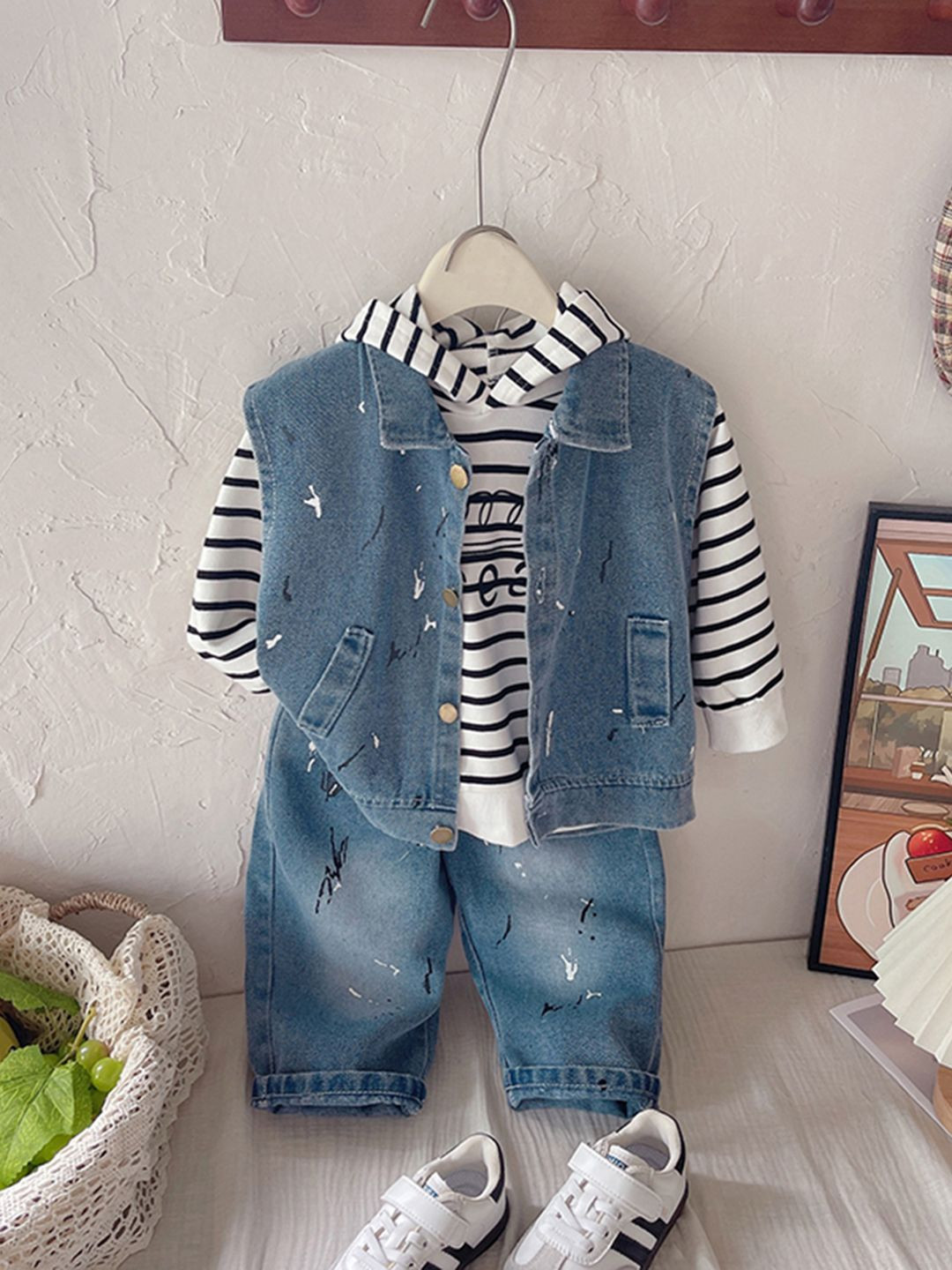 INCLUD Boys Striped Sleeveless Pure Cotton Jacket With T-Shirt & Pants Set