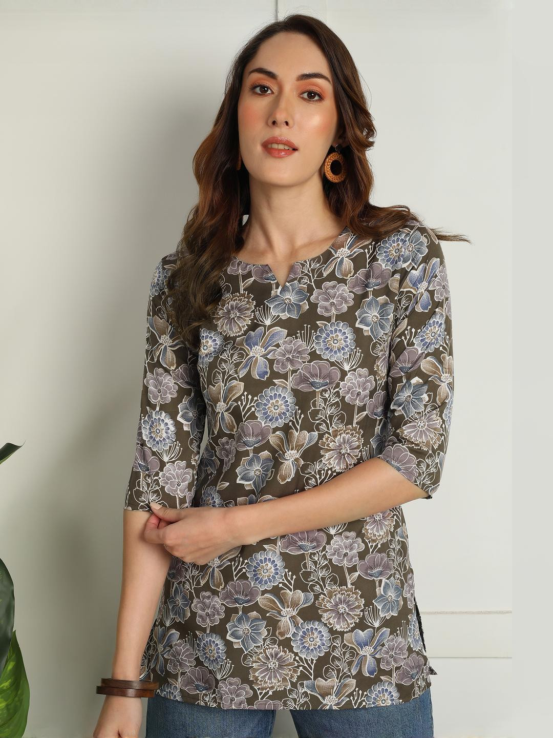 KILLARI Women Poly Crepe Floral Printed V-Neck Kurti