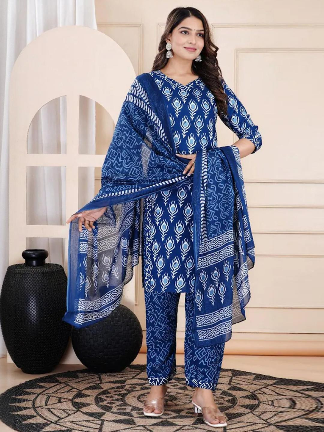 Ethnic basket Women Blue Cotton Blend Kurta Sets With Dupatta