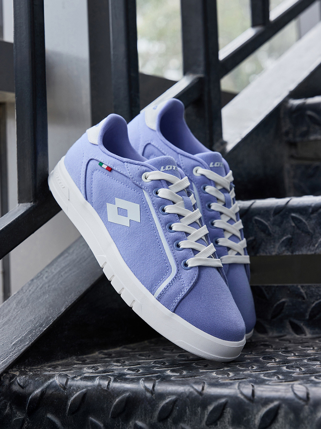 Lotto Women Impulso Vele Blue Sneakers