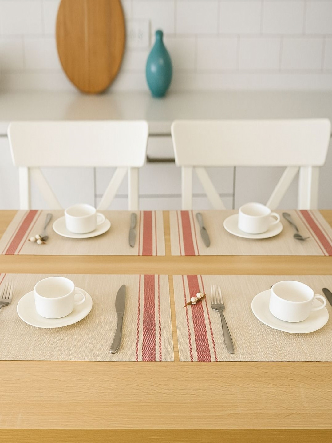 Baskety Beige & Red 4 Pieces Striped Fade-Resistant Food Grade Non-Slip Table Placemats