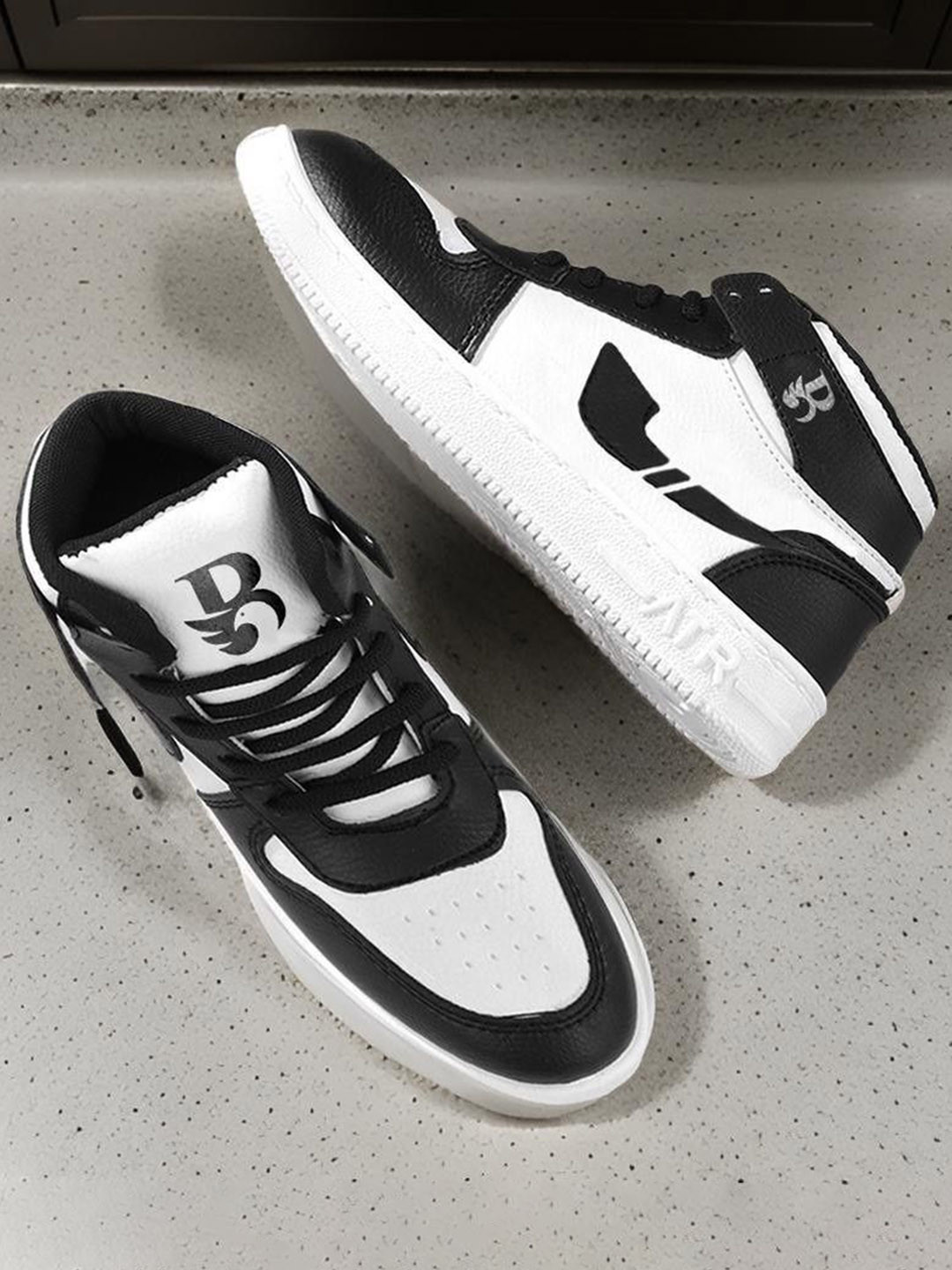 BIRDE Men Lace-Ups Colourblocked Sneakers