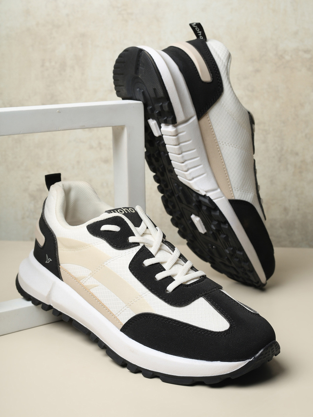 yoho Women Lace-Up Textured Outsole Low top Sneakers