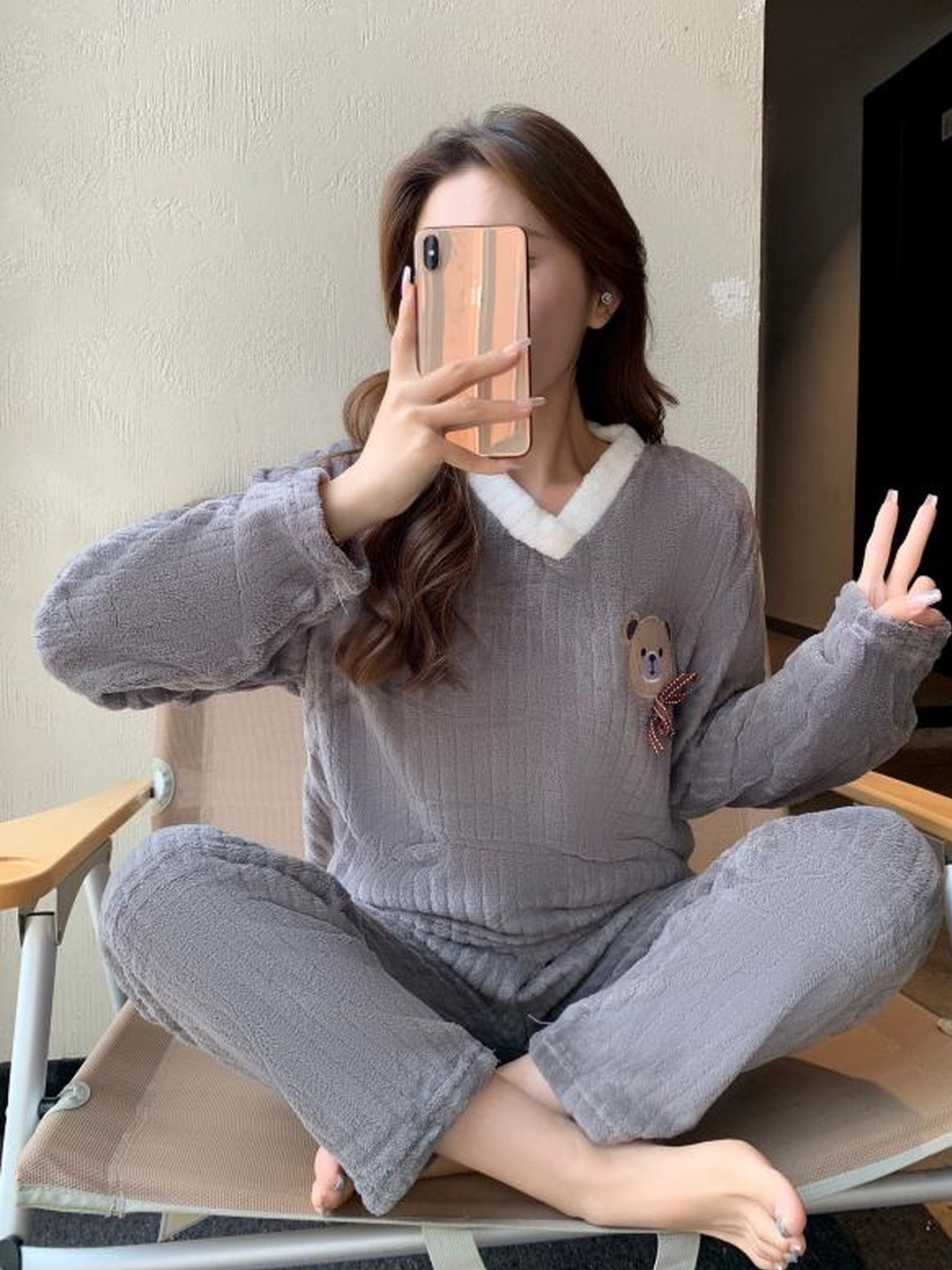 Stem Rope Women Grey V-Neck Solid Wool Blend Long Sleeves Night suits