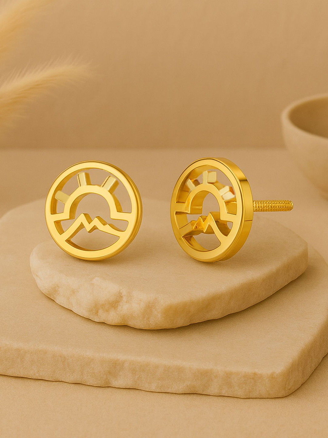 KISNA DIAMOND AND GOLD JEWELLERY Women 14KT Gold Mountain Sunrise Gold Earrings -2.29g