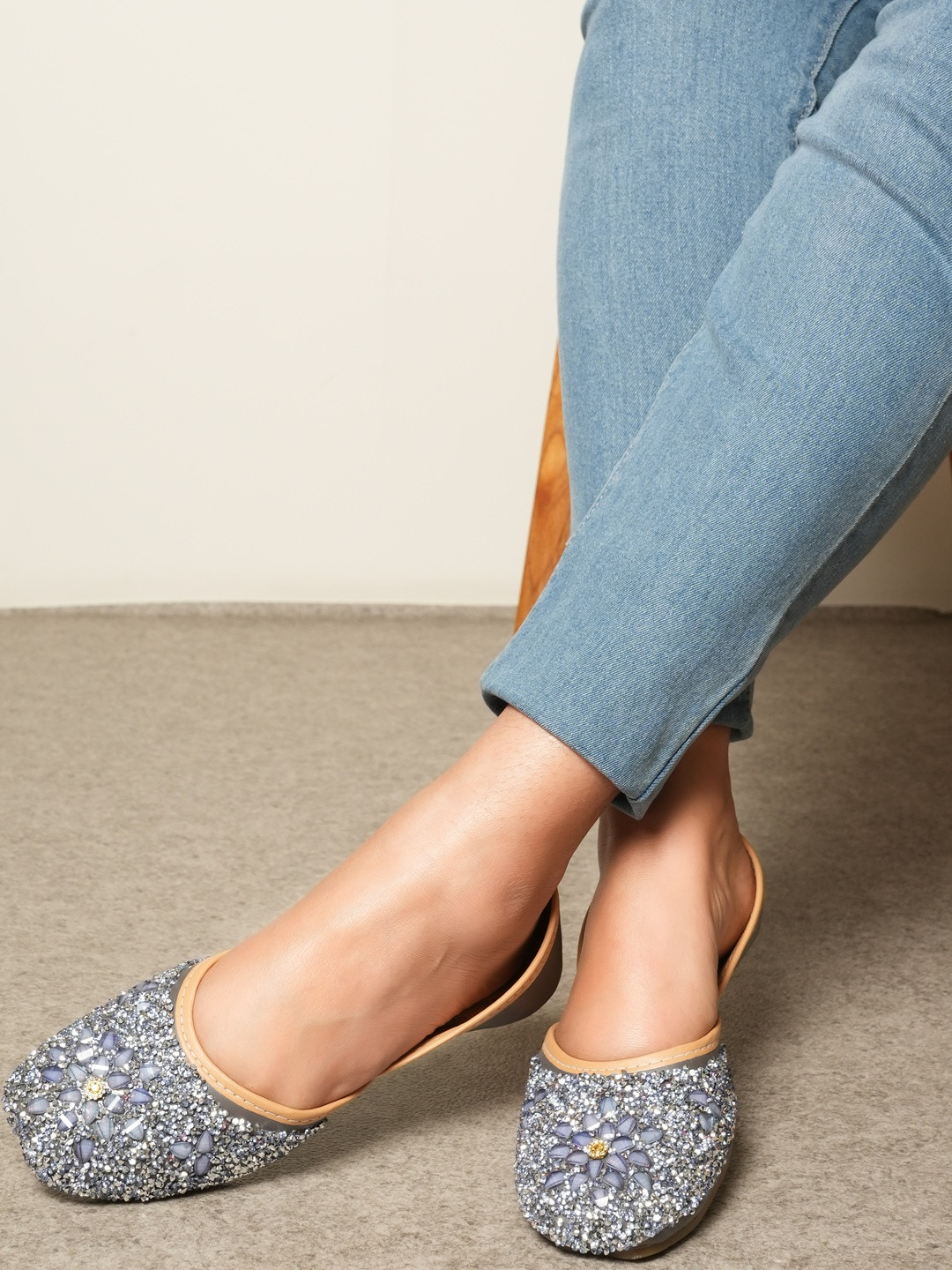 TRENDVINE Women Crystal Studded Embellished Party Mojaris Flats