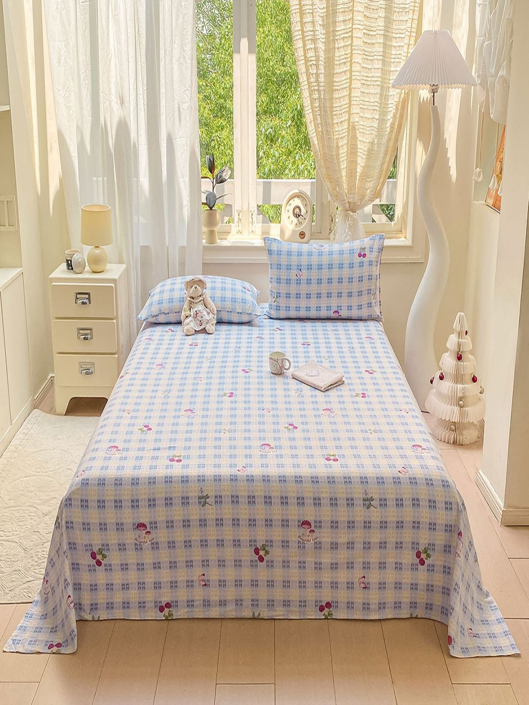 JC HOME Yellow & Blue 140 TC Queen Bedsheet - 2 m x 2.3 m