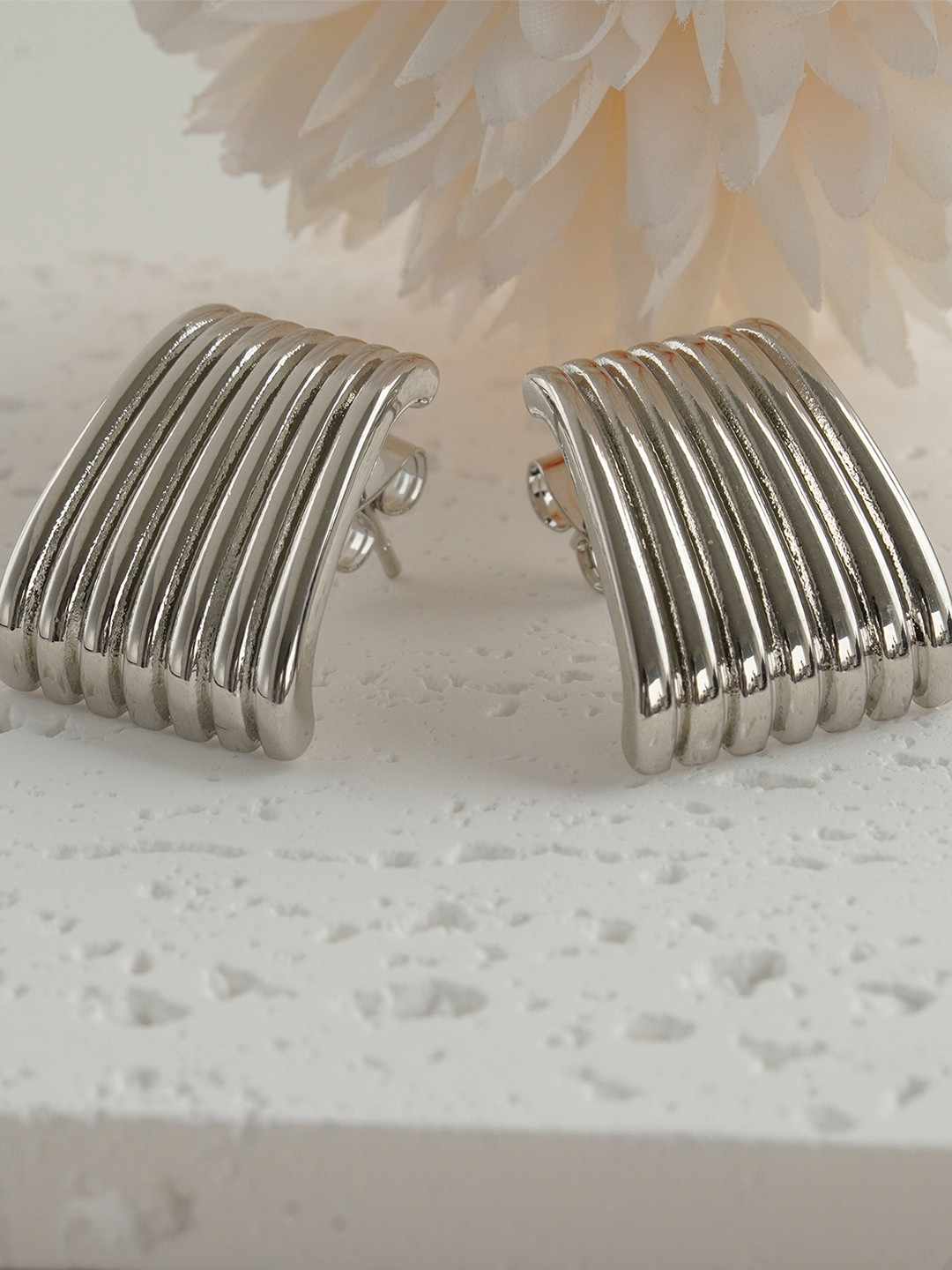 AQUASTREET 18K Silver Plated Waterproof Anti-tarnish Chunky Ribbed Curved Half-Hoops