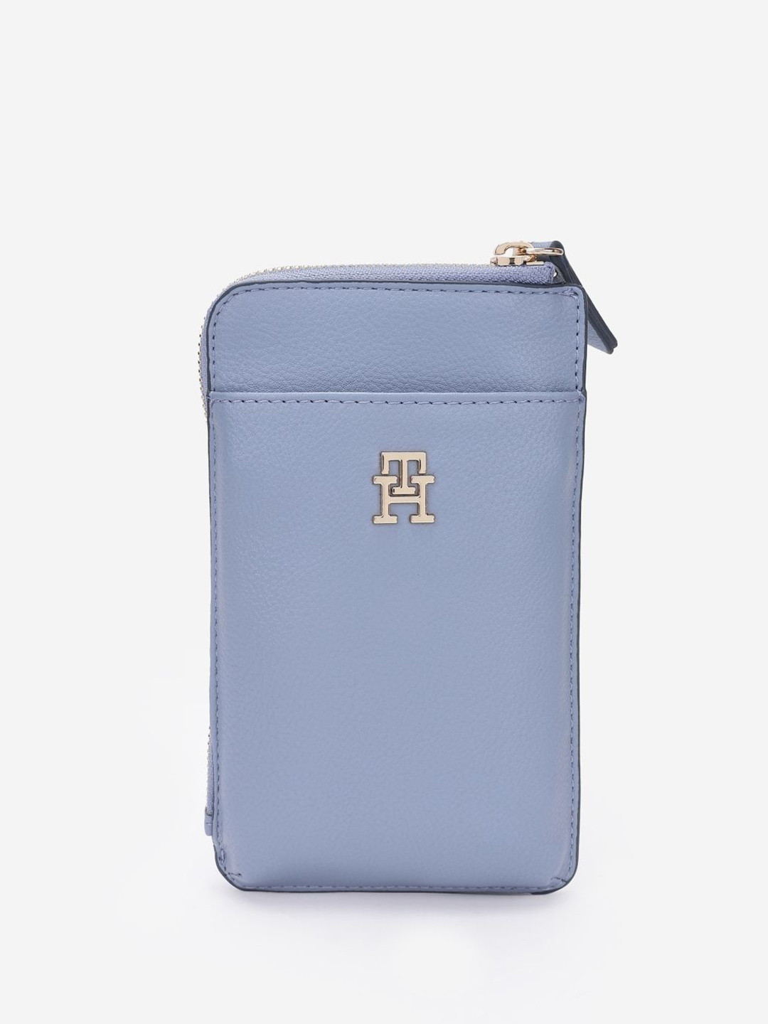 Tommy Hilfiger Women Zip Around Wallet