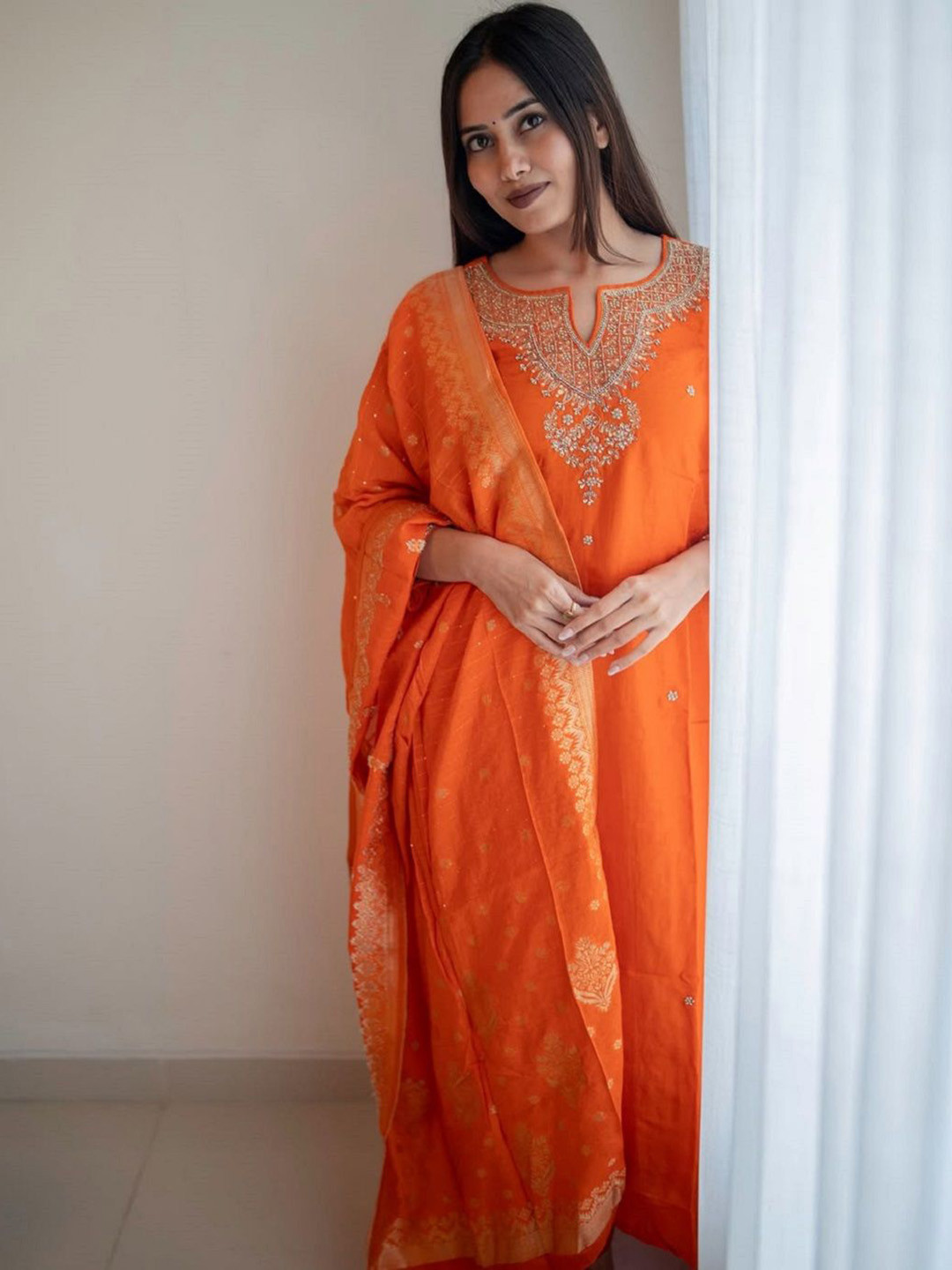 CREEPER Embroidered Notch Neck Straight Kurta With Trousers & Dupatta