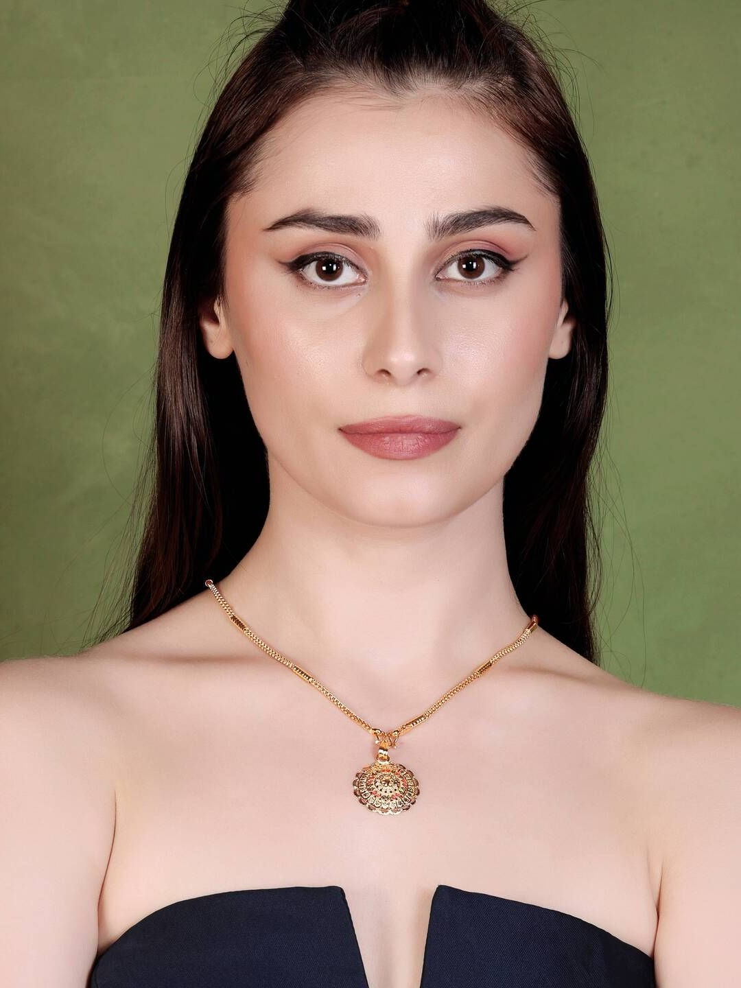 NKR GOLD Women Gold-Plated Mandala Pattern Royal Pendant Necklace