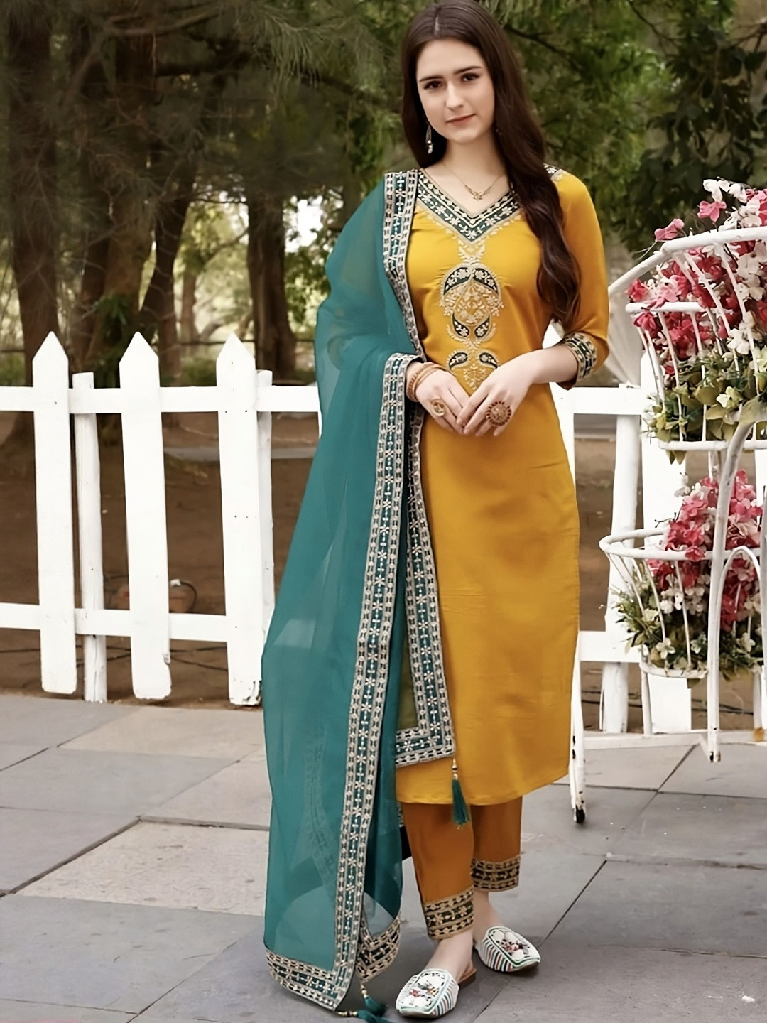 ANJIKI Women Mustard Kurta Sets