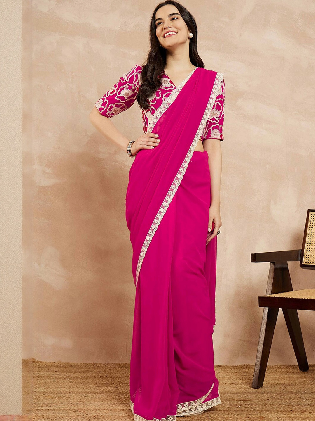 Pink Floral Printed Solid Georgette Saree with Unstitched Blouse Piece