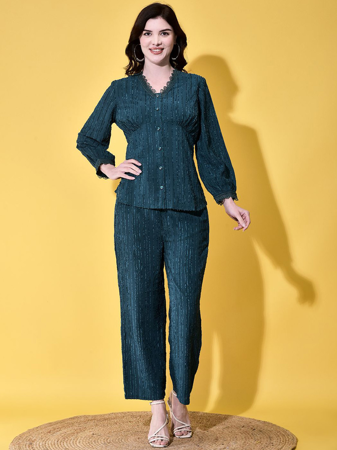 FFU Self-Design V-Neck Top With Trousers