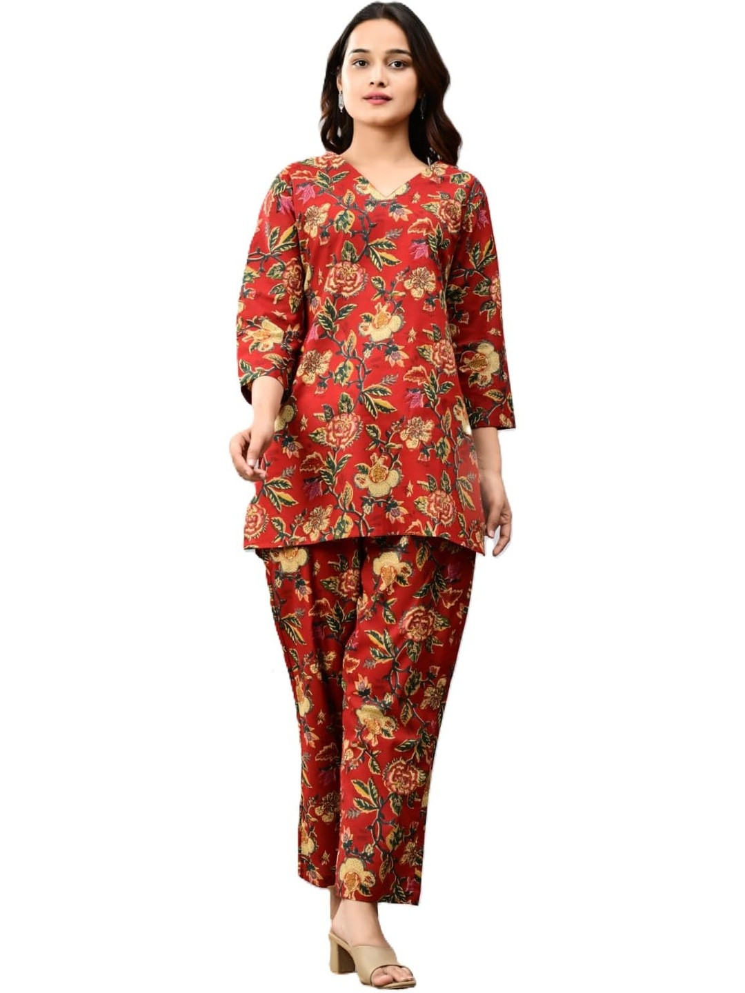 PUSHPRAJ FASHION Women's Floral Print Cotton Kurti & Pant Set || 3/4 Sleeve Top With Pants For Girls (IN, Alpha, L, Regular, Red)