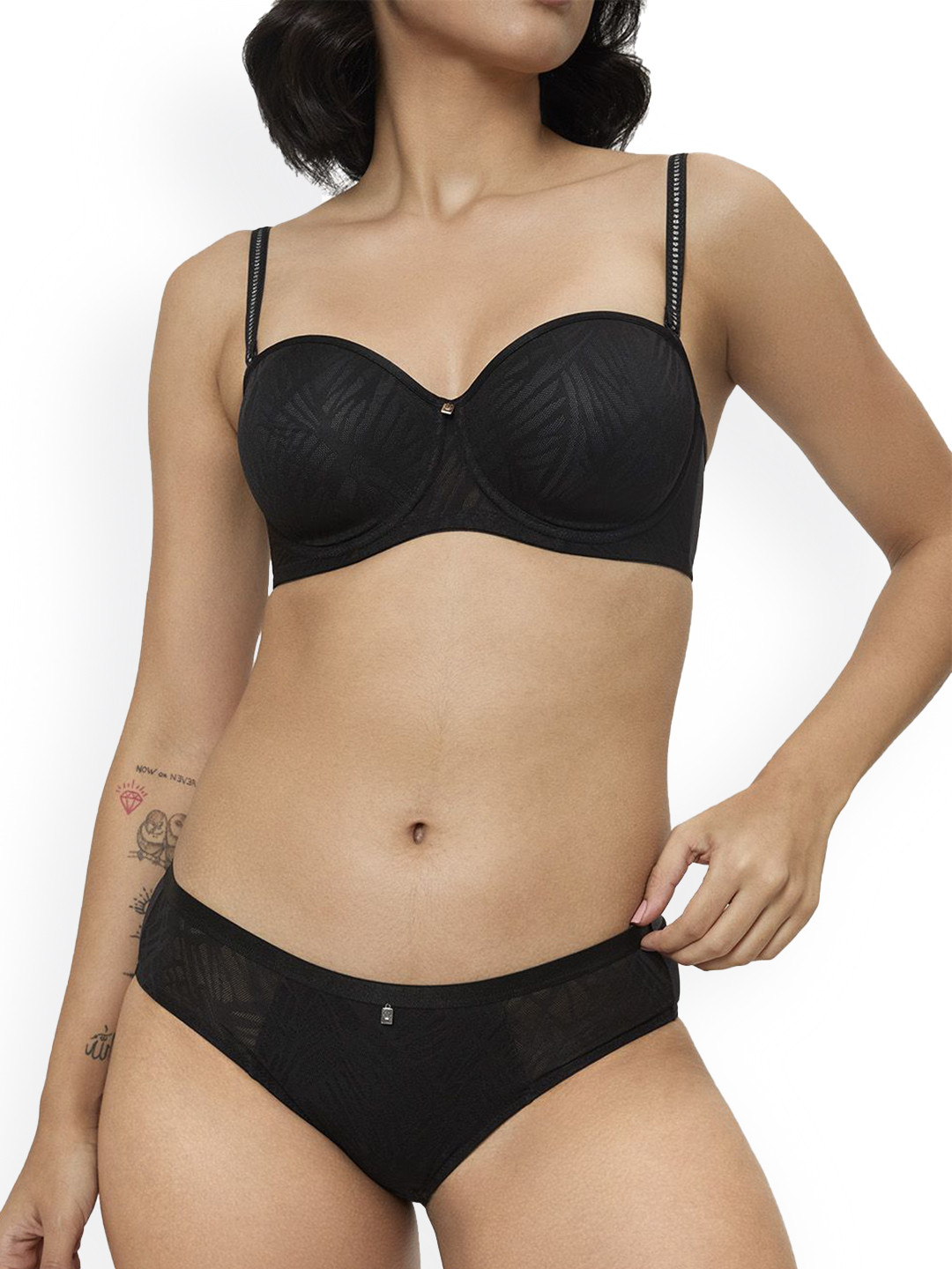 Triumph Fancy Shimmer Women Low Rise with Medium Coverage Basic Briefs