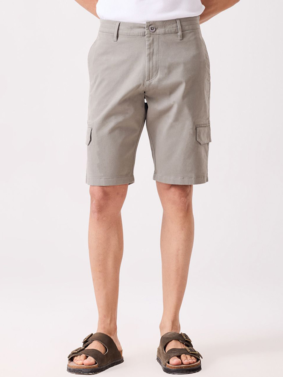 MH&Y Men Mid Rise Relaxed Fit Cargo Shorts