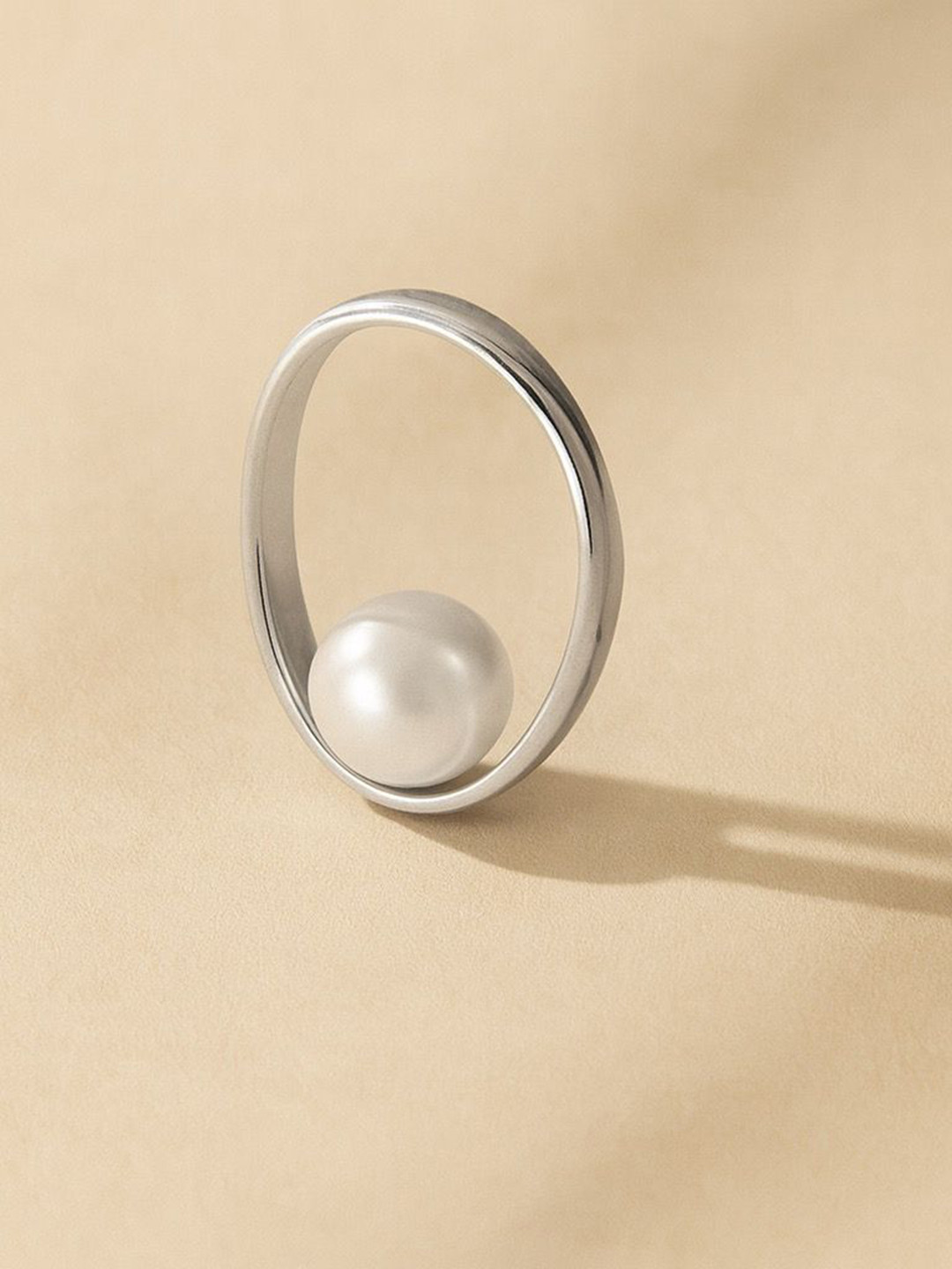 Anushka Jain Jewellery 925 Sterling Silver Rhodium-Plated Inside Pearls Beaded Finger Ring