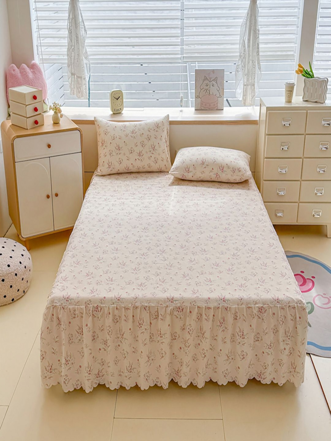 JC HOME Multicoloured Floral 140 TC Single Bedsheet - 1.2 m x 2 m