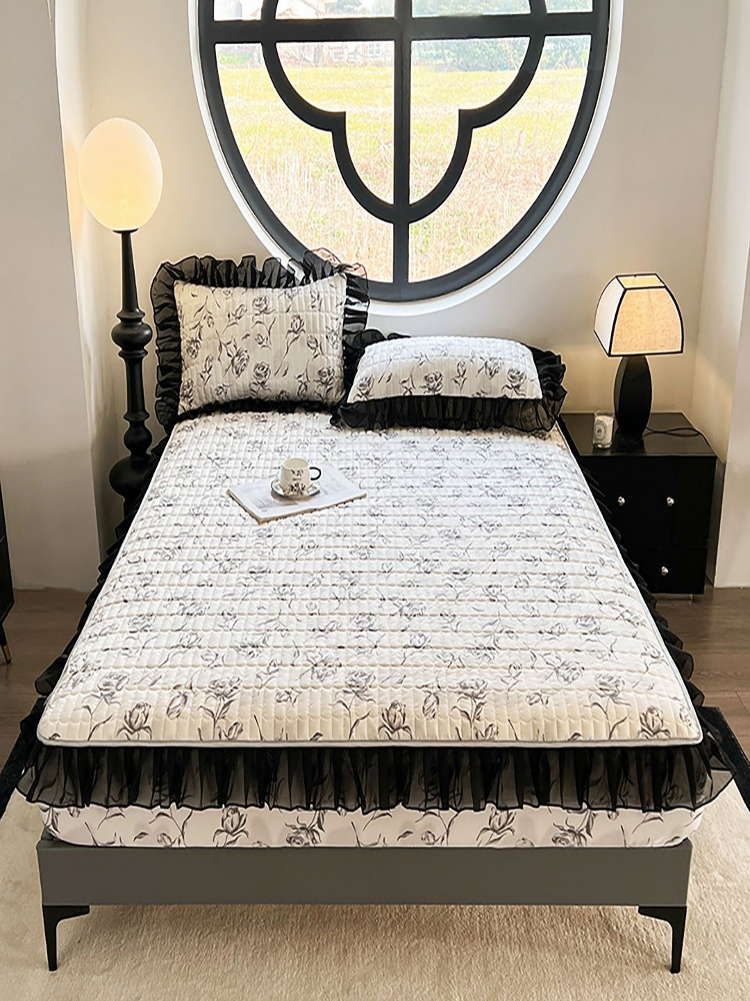 JC HOME White & Black Floral 150 TC Fitted Double Queen Bedsheet Set 1.50 m x 2 m